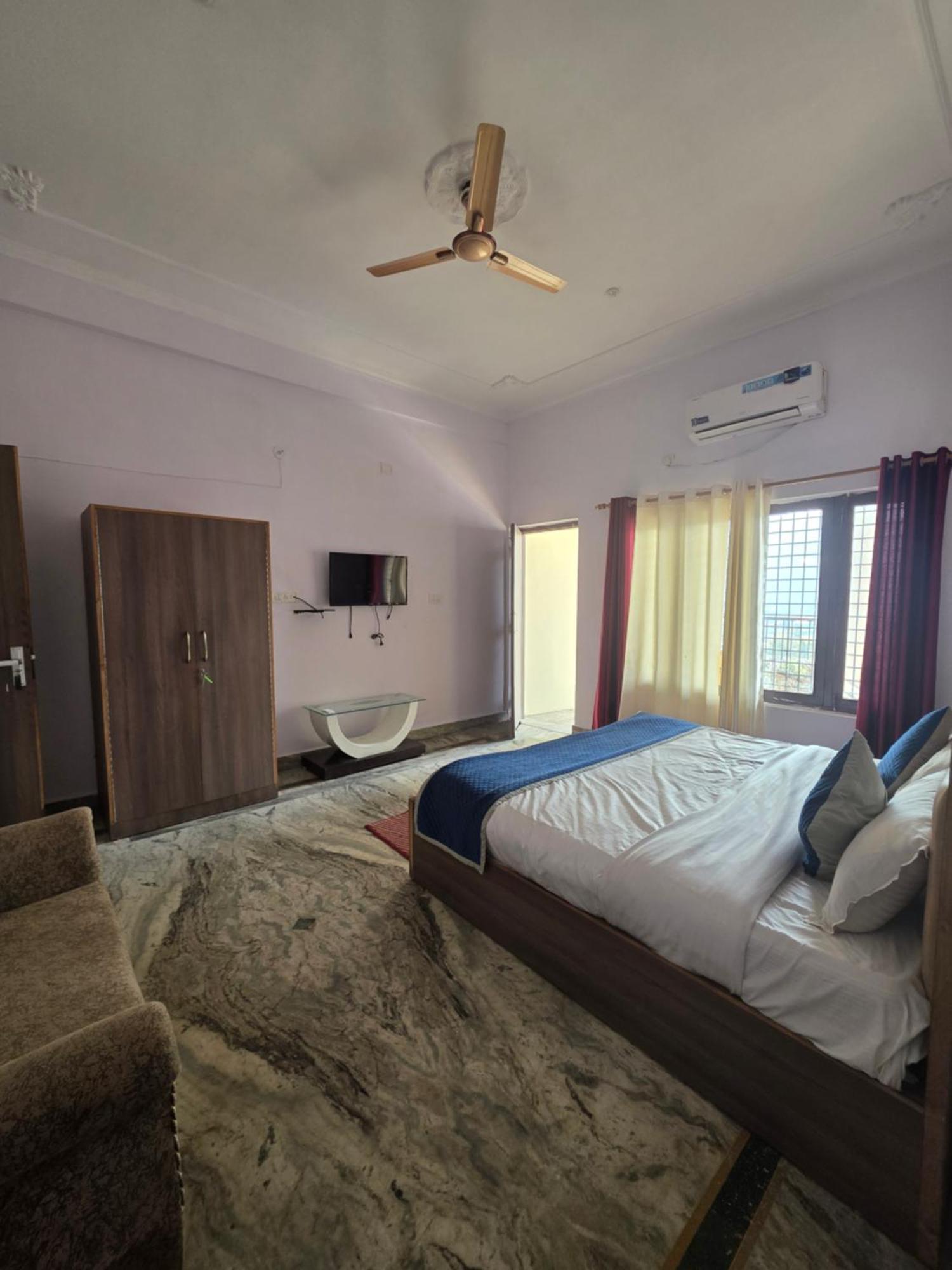 Siddhi Vinayak Hotel And Banquet บีมตาล ภายนอก รูปภาพ